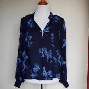 L.O.G.G. 10 Medium Navy Floral blouse